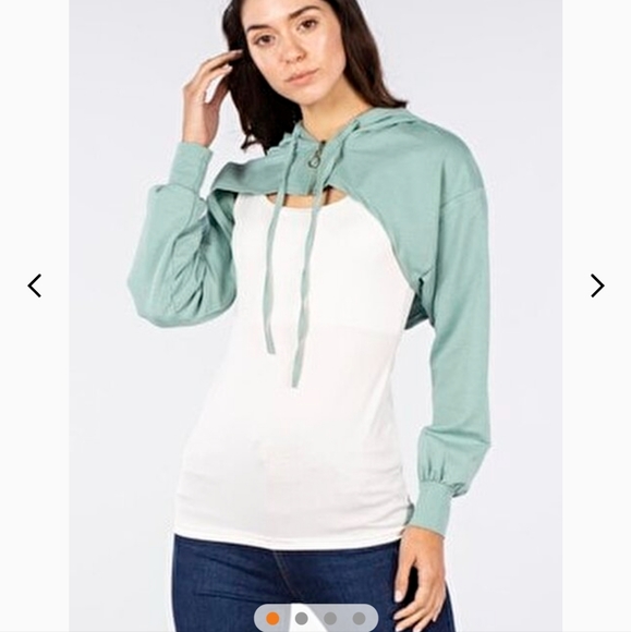 Light teal crop hoodie with matching leggings set - Picture 5 of 7